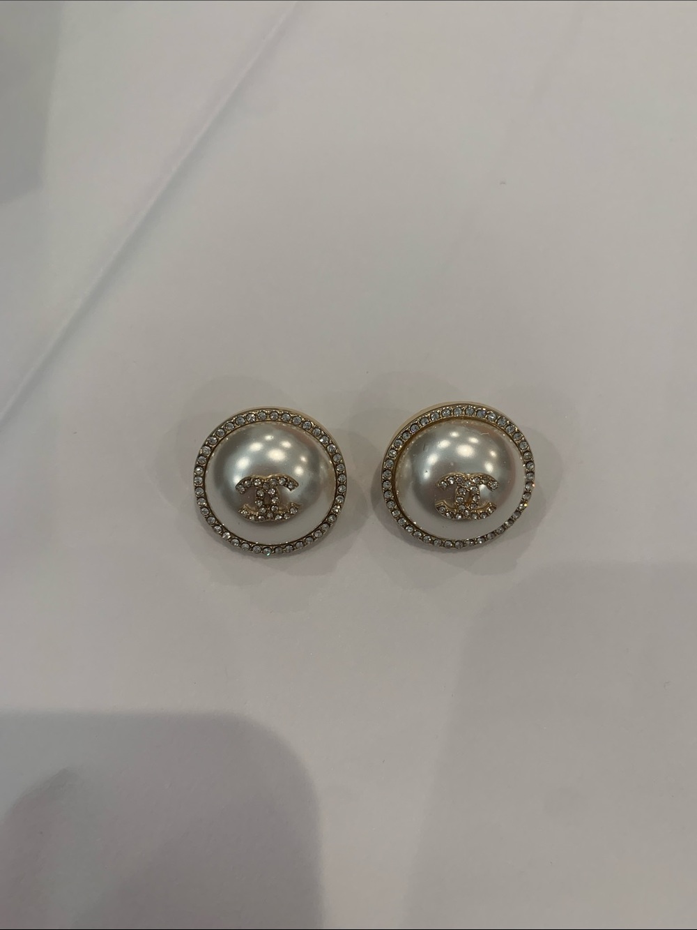 CHANEL Pearl Button Earrings with Rhinestone CC Logo - White and Gold